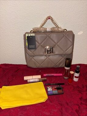 🚨Badgley Mischka Taupe Flap Bag + Make Up Bundles